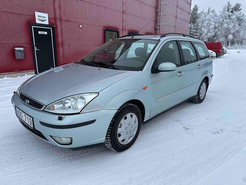 Grön Begagnad 2003 Ford Focus Kombi | 28 900 kr - Bild 1/4