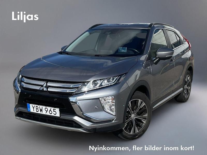Grå Begagnad 2018 Mitsubishi Eclipse Cross SUV | 204 900 kr (Marknadspris) - Bild 1/4