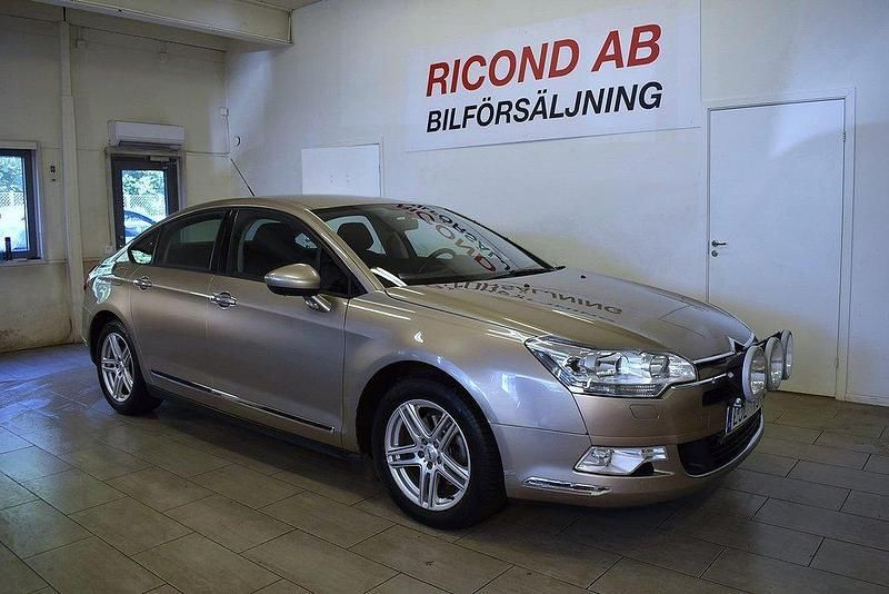 Ljusgrå Begagnad 2008 Citroën C5 Sedan | 39 900 kr (Lite dyr) - Bild 1/4
