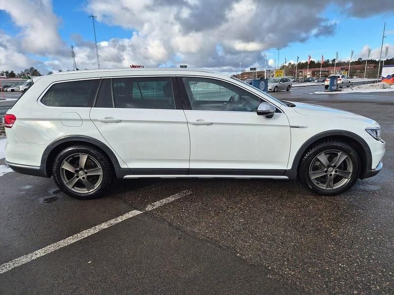 Begagnad VW Passat Alltrack 190 HK (139 kW) 2017 Kombi