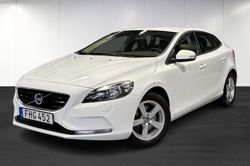 Vit (white) Begagnad 2014 Volvo V40 Kinetic Kombi | 119 900 kr (Bra pris) - Bild 1/4