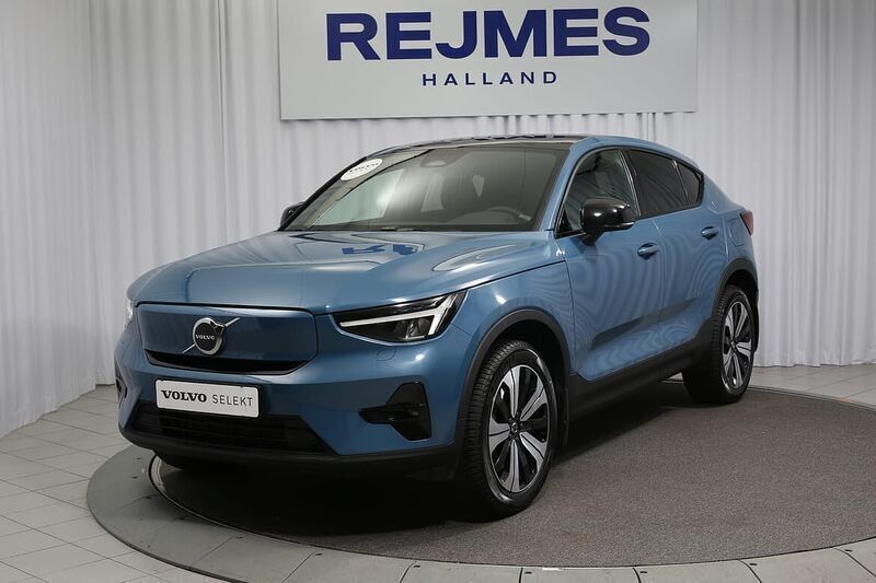 Grå Begagnad 2022 Volvo EC40 Plus SUV | 359 500 kr - Bild 1/4