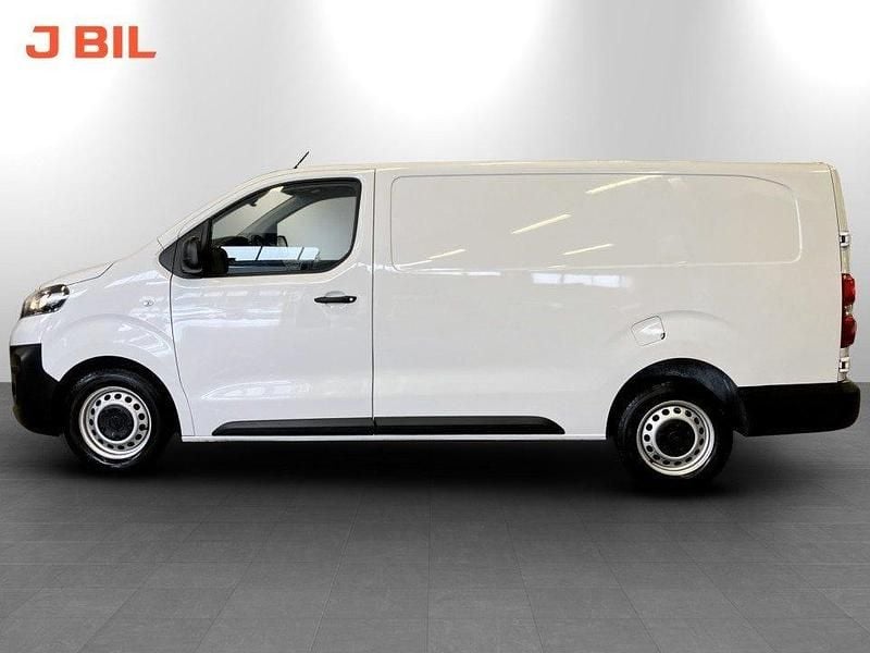 Begagnad Opel Vivaro Business 144 HK (105 kW) 2024 Vit Minibuss