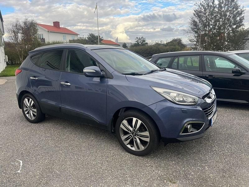 Blå Begagnad 2014 Hyundai ix35 Premium SUV | 109 000 kr (Marknadspris) - Bild 1/4