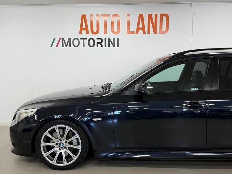 Begagnad BMW 535 M Sport 272 HK (200 kW) 2006 Svart Kombi