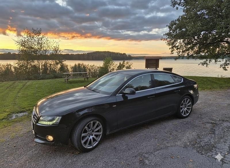 Begagnad 2010 Audi A5 Sportback Halvkombi | 66 000 kr (Marknadspris) - Bild 1/4