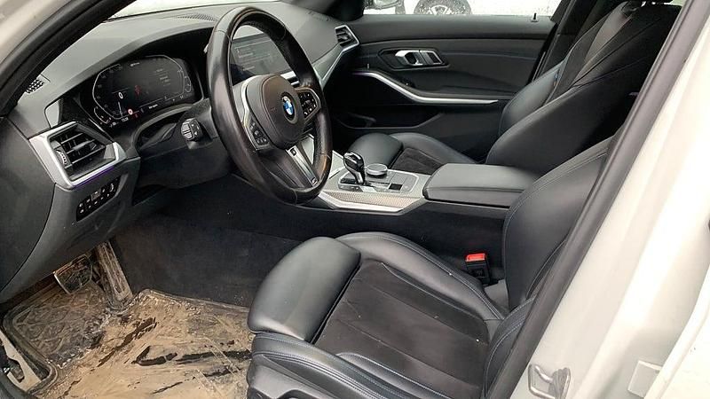 Begagnad BMW 330e 184 HK (135 kW) 2020 Vit Kombi