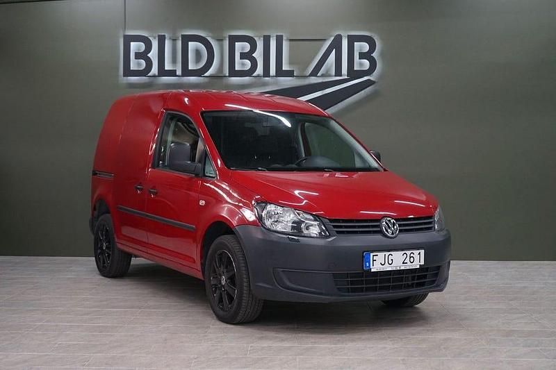 Röd Begagnad 2011 VW Caddy Minibuss | 89 900 kr (Marknadspris) - Bild 1/4