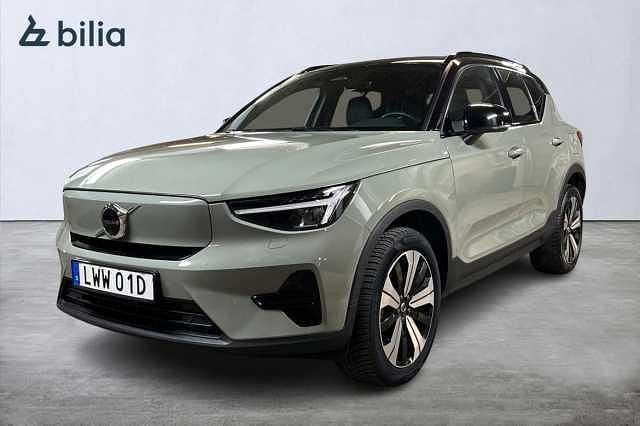 Grön Begagnad 2022 Volvo XC40 Core SUV | 349 900 kr - Bild 1/3