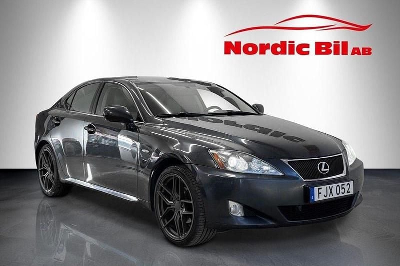 Begagnad Lexus IS220d 177 HK (130 kW) 2008 Mörkgrå (grå) Sedan