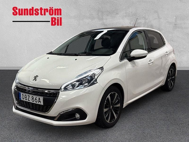 Vit Begagnad 2019 Peugeot 208 Allure Halvkombi | 99 900 kr (Bra pris) - Bild 1/3