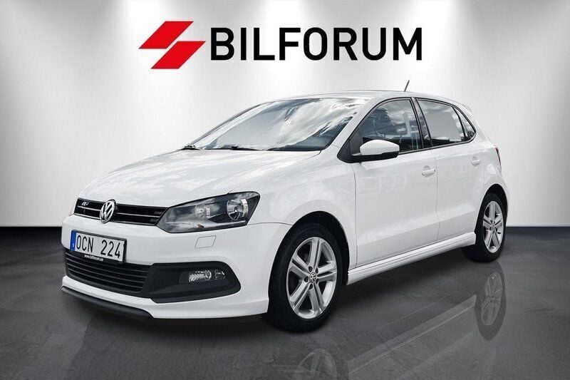 Vit Begagnad 2013 VW Polo R-line Halvkombi | 59 900 kr (Marknadspris) - Bild 1/4