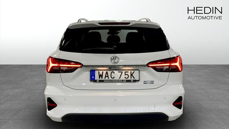 Begagnad MG MG5 EV Long Range 114 kW (156 HK) 2022 Vit Kombi