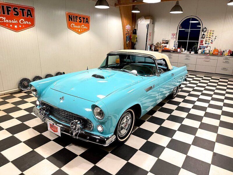 Ljusblå Begagnad 1955 Ford Thunderbird Cab | 279 900 kr - Bild 1/4