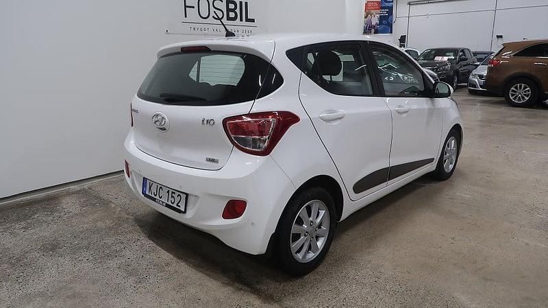 Begagnad Hyundai i10 Premium 87 HK (63 kW) 2014 Vit Halvkombi