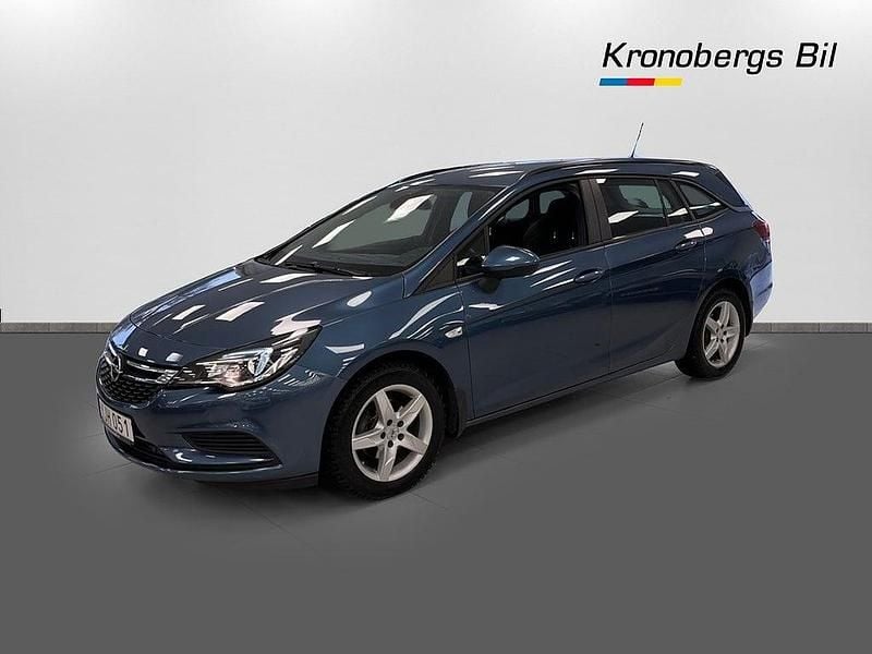 Cosmicblå metallic Begagnad 2017 Opel Astra Enjoy Kombi | 129 900 kr (Marknadspris) - Bild 1/4