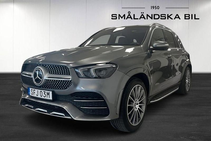 Selenitgrå metallic Begagnad 2022 Mercedes GLE350 AMG line SUV | 679 000 kr (Marknadspris) - Bild 1/4