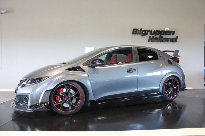 Mörkgrå Begagnad 2015 Honda Civic Type R Halvkombi | 289 900 kr - Bild 1/4