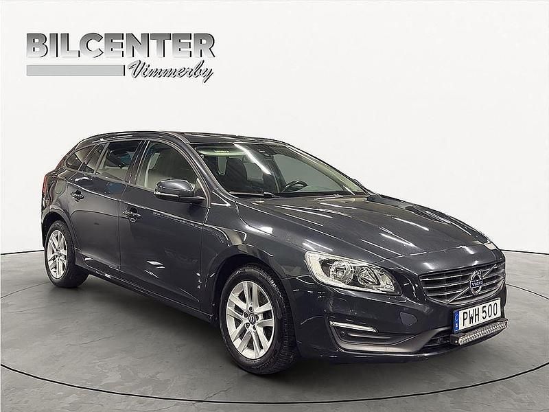 Grå Begagnad 2015 Volvo V60 Kombi | 80 000 kr (Marknadspris) - Bild 1/4