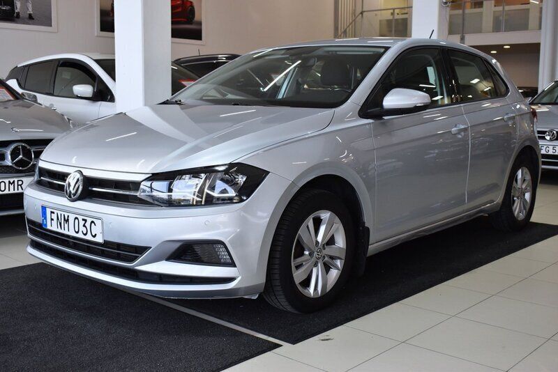 Silver Begagnad 2020 VW Polo Halvkombi | 174 900 kr (Marknadspris) - Bild 1/4