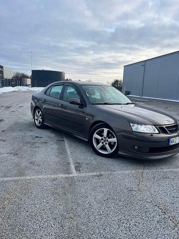 Begagnad Saab 9-3 210 HK (154 kW) 2005