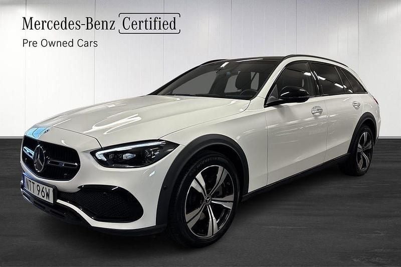 Vit Begagnad 2025 Mercedes C220 Kombi | 539 800 kr (Marknadspris) - Bild 1/4