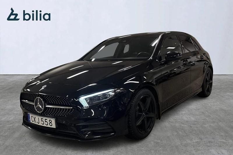 Svart Begagnad 2019 Mercedes A200 Sportkupé | 239 000 kr - Bild 1/4