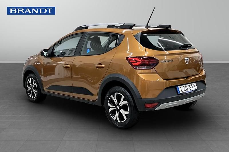Begagnad Dacia Sandero Comfort 91 HK (66 kW) 2021 SUV