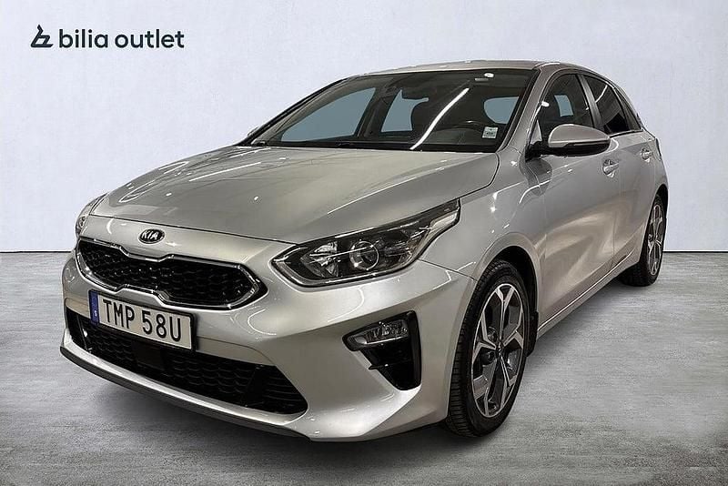 Grå Begagnad 2019 Kia Ceed Advance Halvkombi | 179 900 kr (Marknadspris) - Bild 1/4