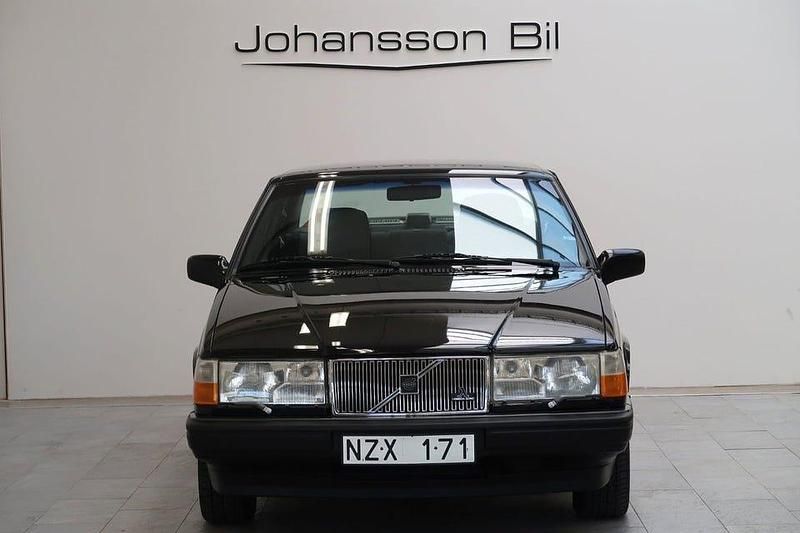 Begagnad Volvo 940 131 HK (96 kW) 1991 Svart Sedan