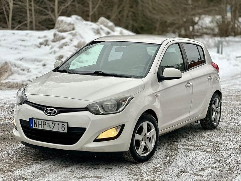 Begagnad 2013 Hyundai i20 Halvkombi | 31 000 kr (Bra pris) - Bild 1/4