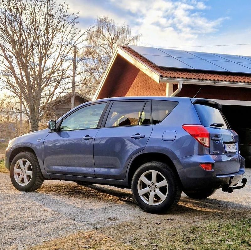 Begagnad 2009 Toyota RAV4 SUV | 65 000 kr (Superpris) - Bild 1/4