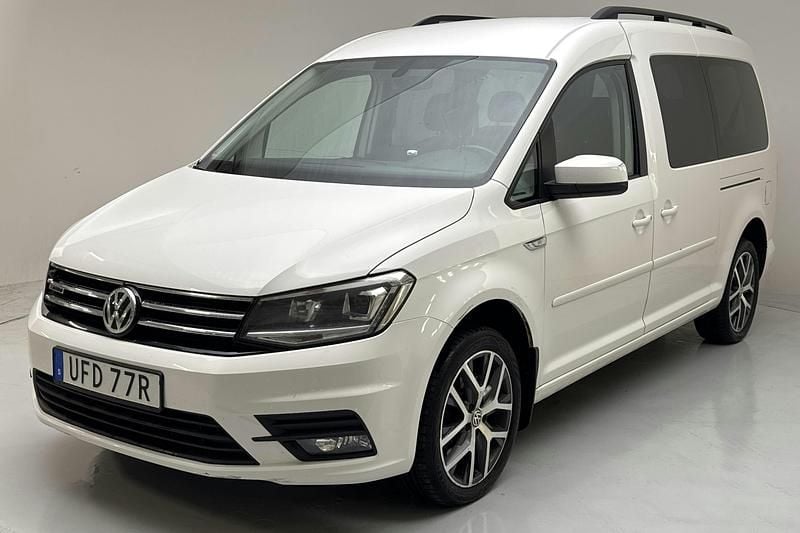 Vit Begagnad 2019 VW Caddy Minibuss | 189 000 kr - Bild 1/4