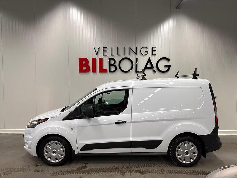 Vit Begagnad 2017 Ford Transit Pickup | 99 500 kr (Marknadspris) - Bild 1/4