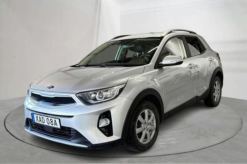 Grå Begagnad 2020 Kia Stonic Advance SUV | 169 900 kr (Bra pris) - Bild 1/4