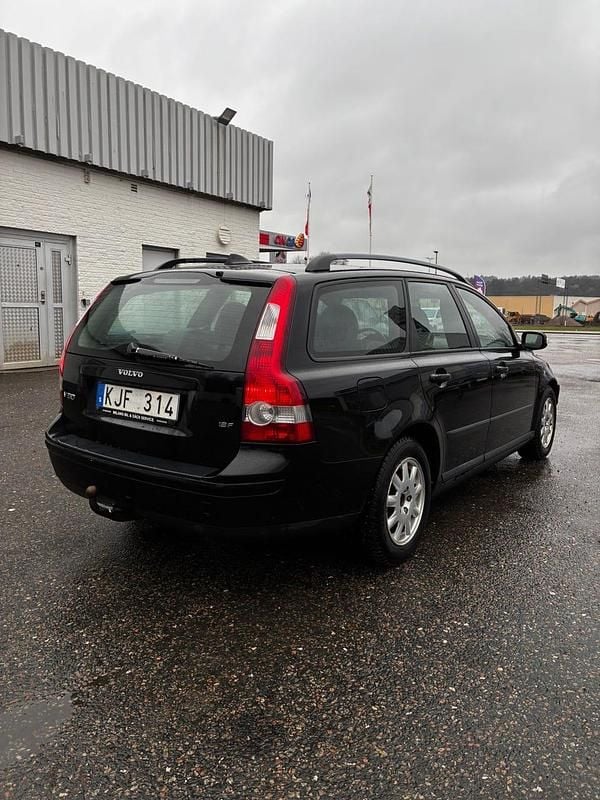 Begagnad 2007 Volvo V50 Kombi | 16 000 kr (Bra pris) - Bild 1/4