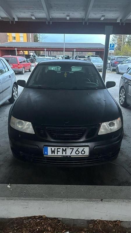 Begagnad 2005 Saab 9-3 Linear Sedan | 13 000 kr (Bra pris) - Bild 1/4