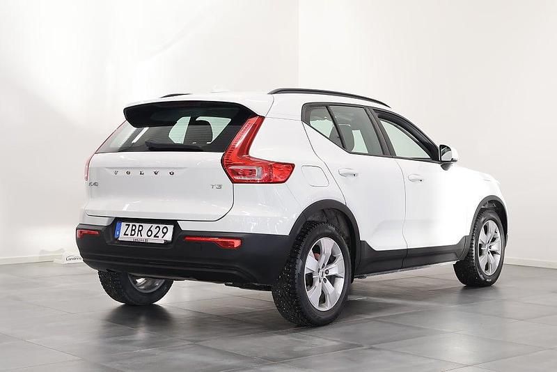 Begagnad Volvo XC40 Kinetic 163 HK (119 kW) 2019 Vit SUV