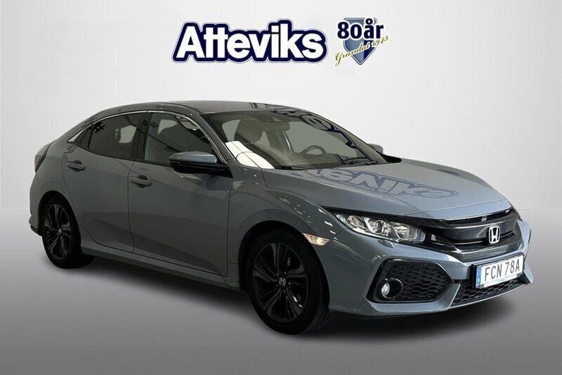 Mörkgrå (grå) Begagnad 2018 Honda Civic Halvkombi | 149 000 kr (Marknadspris) - Bild 1/4