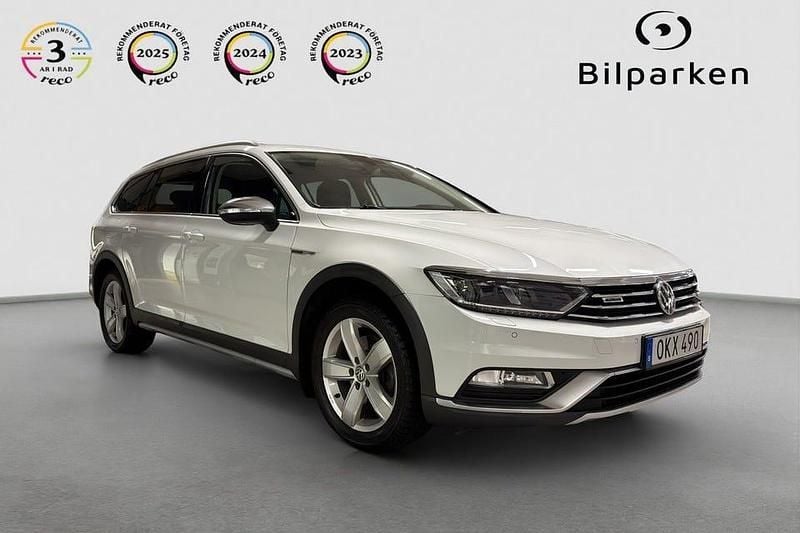 Vit Begagnad 2016 VW Passat Alltrack Kombi | 179 990 kr (Marknadspris) - Bild 1/4