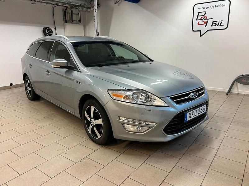 Silver Begagnad 2014 Ford Mondeo Kombi | 89 900 kr (Marknadspris) - Bild 1/4
