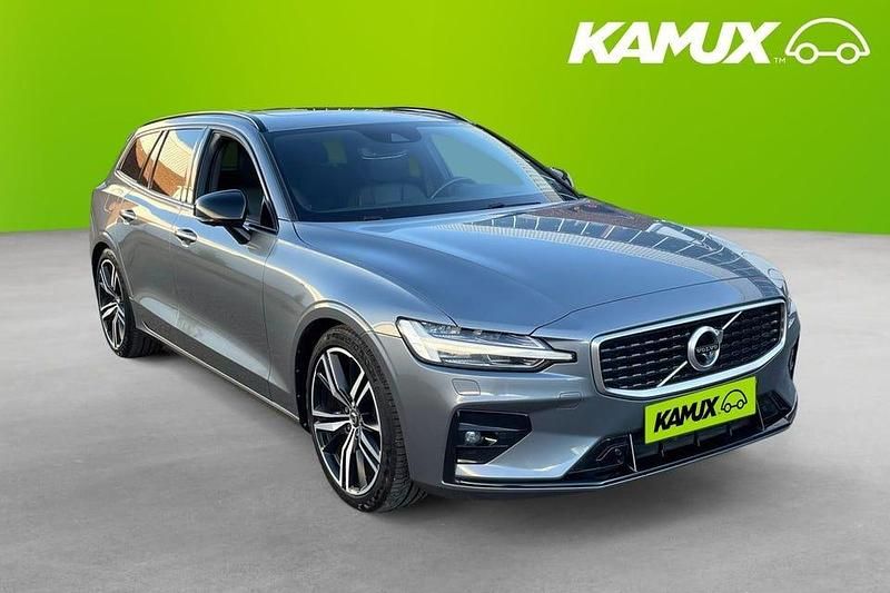 Silver/grå Begagnad 2020 Volvo V60 R-Design Kombi | 264 900 kr (Lite dyr) - Bild 1/4