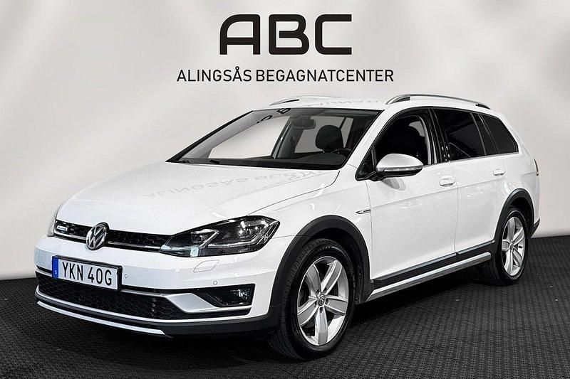Vit Begagnad 2020 VW Golf Alltrack Kombi | 234 900 kr (Marknadspris) - Bild 1/4