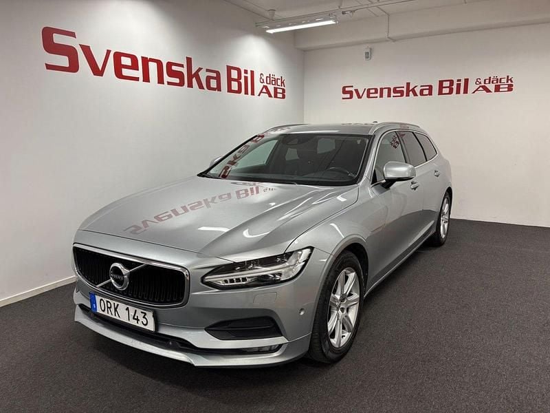 Silver Begagnad 2017 Volvo V90 Momentum Kombi | 189 000 kr (Lite dyr) - Bild 1/4