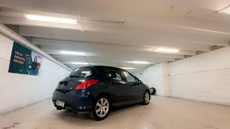 Begagnad Peugeot 308 Sport 150 HK (110 kW) 2008 Mörkblå Halvkombi