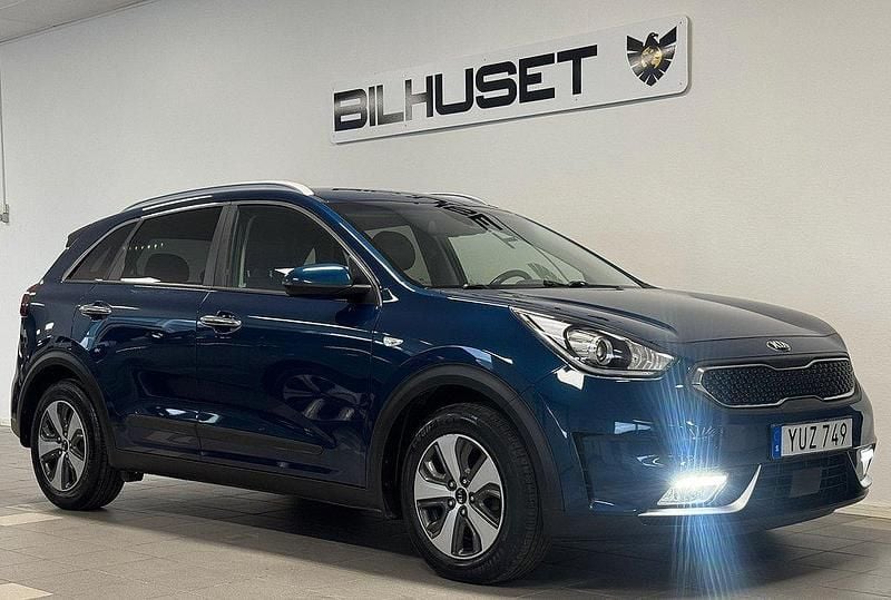 Blå Begagnad 2017 Kia Niro Advance SUV | 139 900 kr (Marknadspris) - Bild 1/4