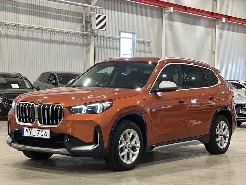 Begagnad BMW X1 xLine 245 HK (180 kW) 2024 Orange SUV