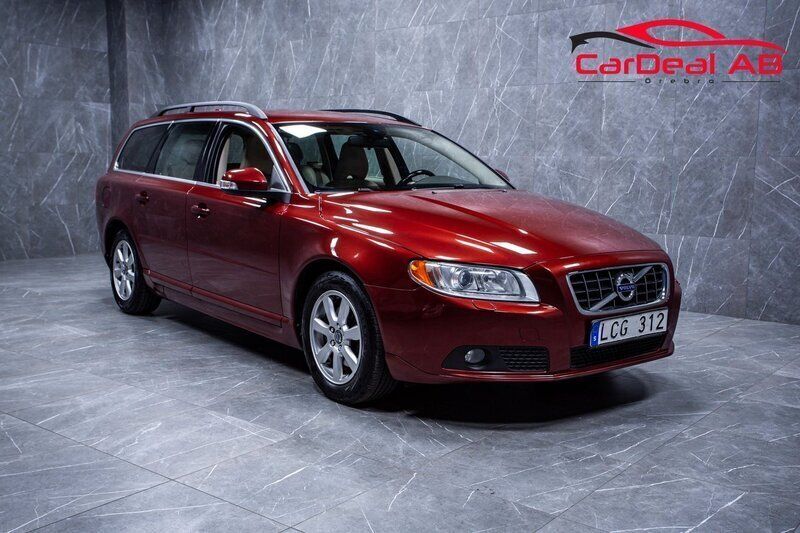 Röd Begagnad 2010 Volvo V70 Momentum Kombi | 59 800 kr (Bra pris) - Bild 1/4