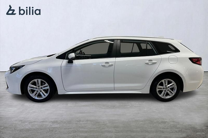 Begagnad Toyota Corolla Active 98 HK (72 kW) 2022 Vit Kombi