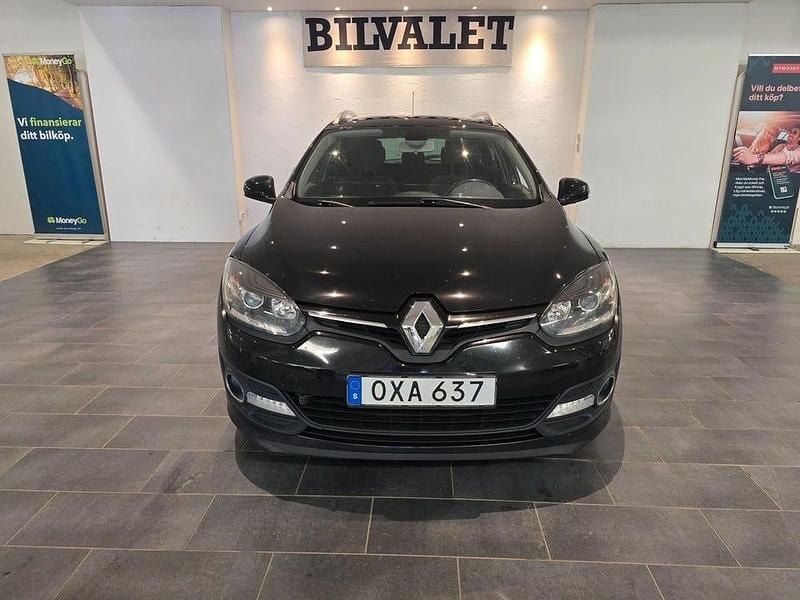 Svart Begagnad 2016 Renault Mégane GrandTour LIMITED Kombi | 59 900 kr (Marknadspris) - Bild 1/4